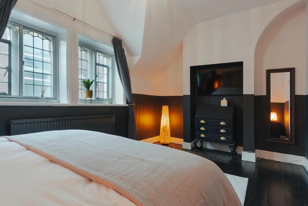 In The Heart Of Chester, Historical & Stylish Exteriör bild
